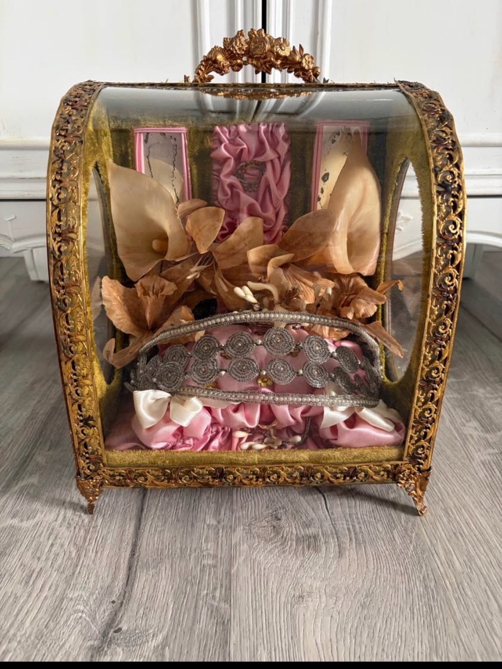Antique Wedding Box - Victorian Era, sourced in France. 🇫🇷